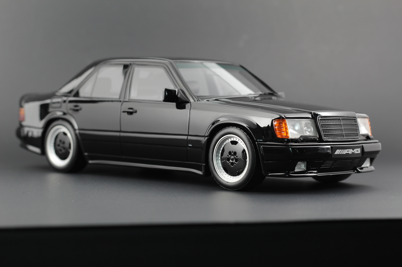 Illustration for article titled Radcast: AMG 300 E 5.6L Hammer